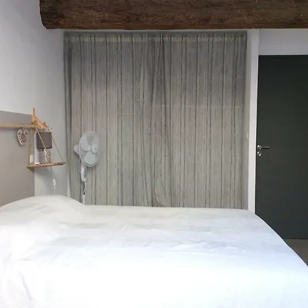 Loft Cocon En Plein Centre De Sete Apartment Exterior photo