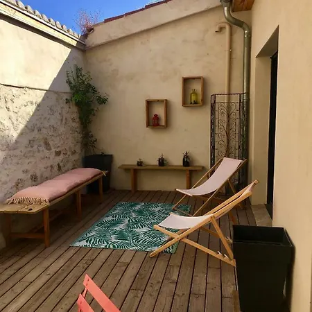 Loft Cocon En Plein Centre De Sete Apartment Exterior photo